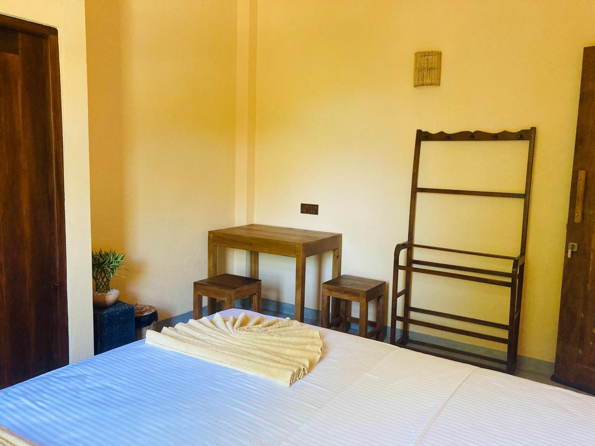 Ayubowan Hiriketiya Apartment Dikwella Luaran gambar
